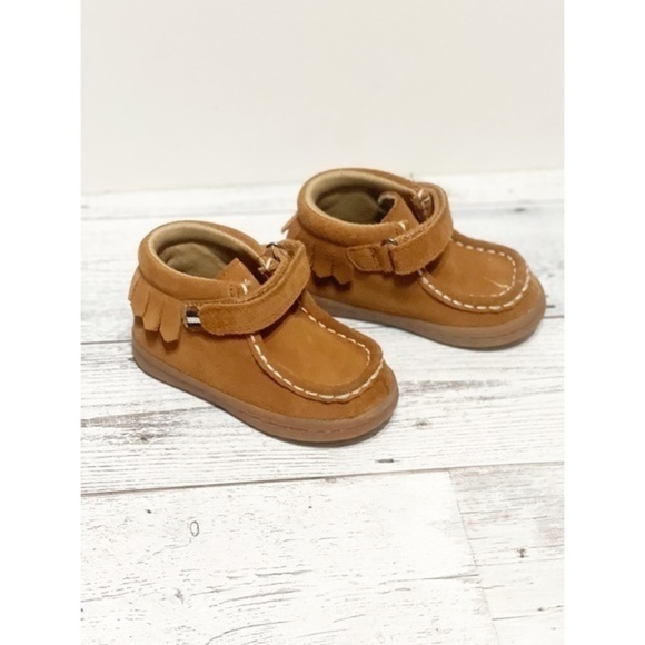 Hanna Andersson Haskell Leather Ankle Moccasin Boots - Picture 6 of 7